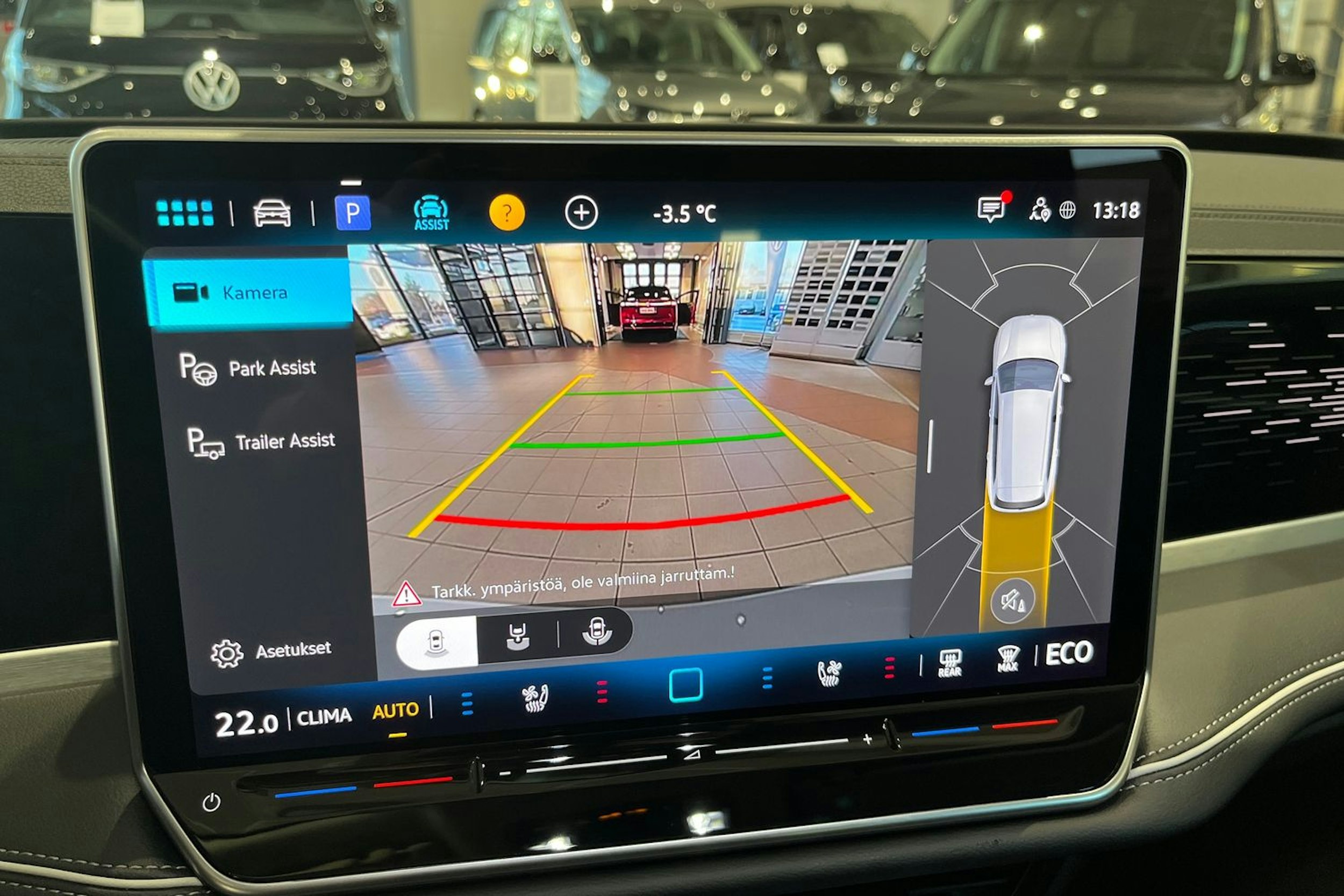 valkoinen Volkswagen Passat 2026 kuva 14.