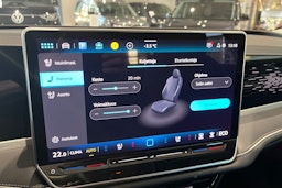 valkoinen Volkswagen Passat 2026 kuva 15.