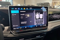 valkoinen Volkswagen Passat 2026 kuva 17.