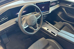 harmaa Volkswagen Passat 2026 kuva 6.