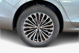 harmaa Volkswagen Passat 2026 kuva 9.