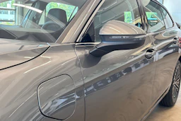 harmaa Volkswagen Passat 2026 kuva 16.