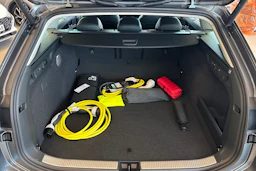 harmaa Volkswagen Passat 2026 kuva 35.