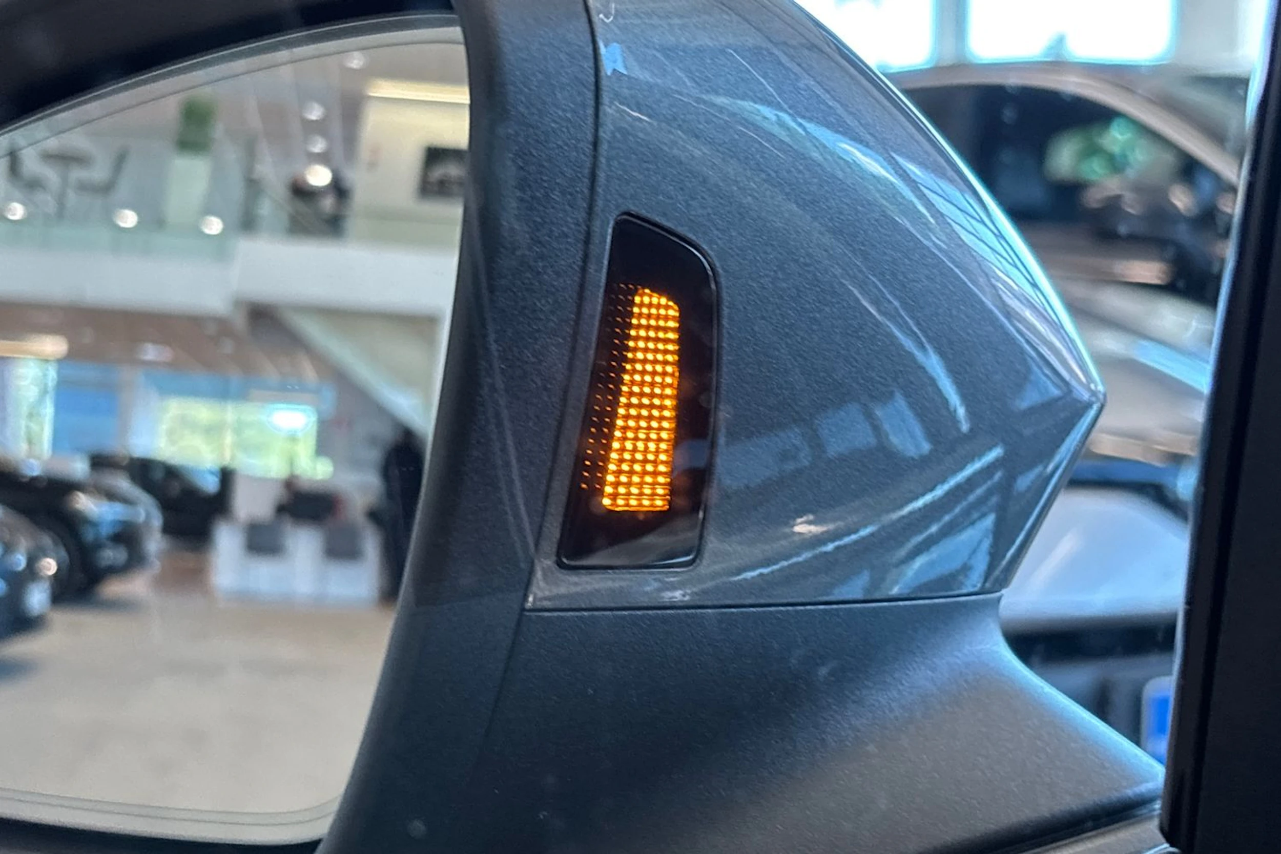harmaa Volkswagen Passat 2026 kuva 39.