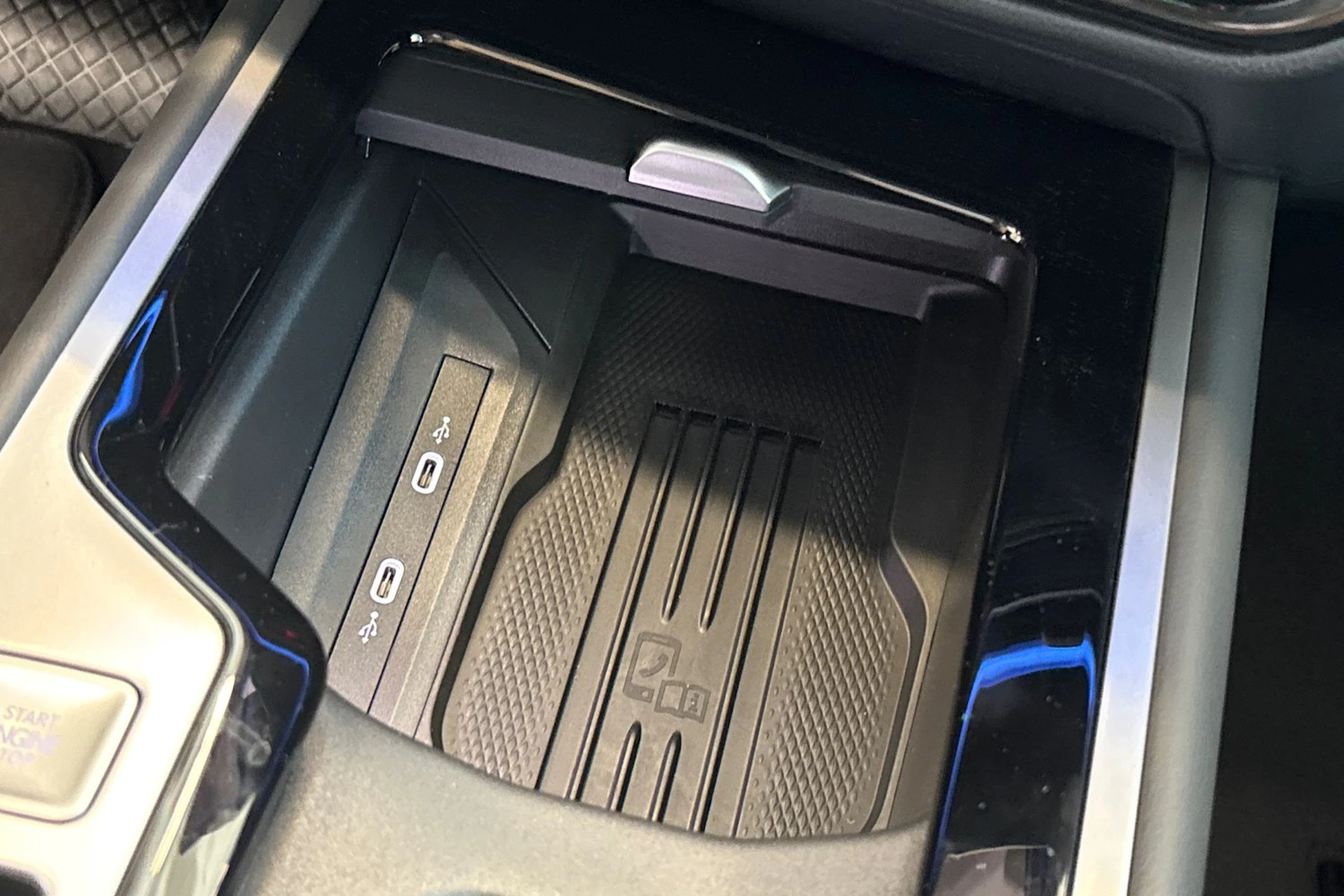 harmaa Volkswagen Passat 2026 kuva 40.