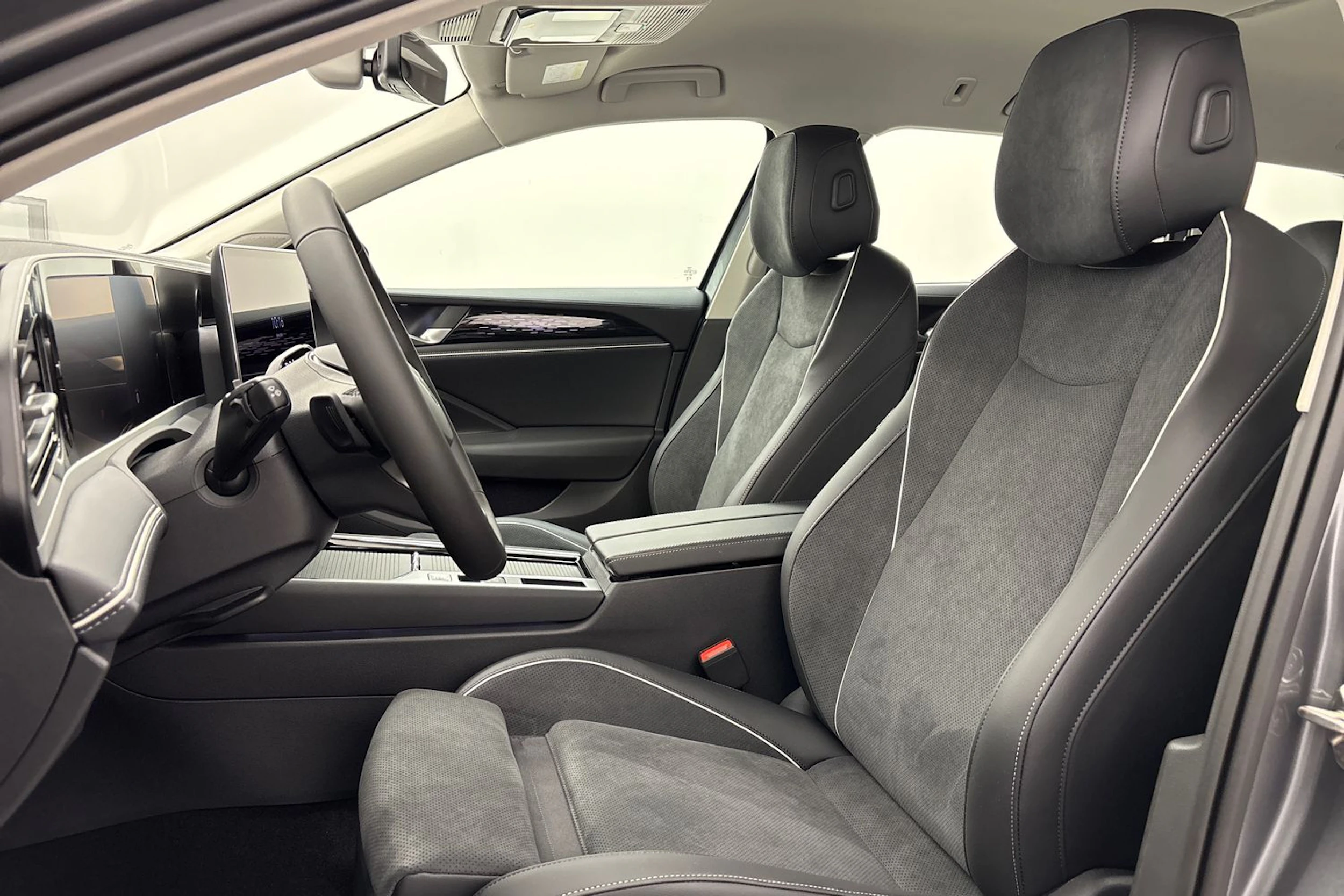 met. harmaa Volkswagen Passat 2026 kuva 11.