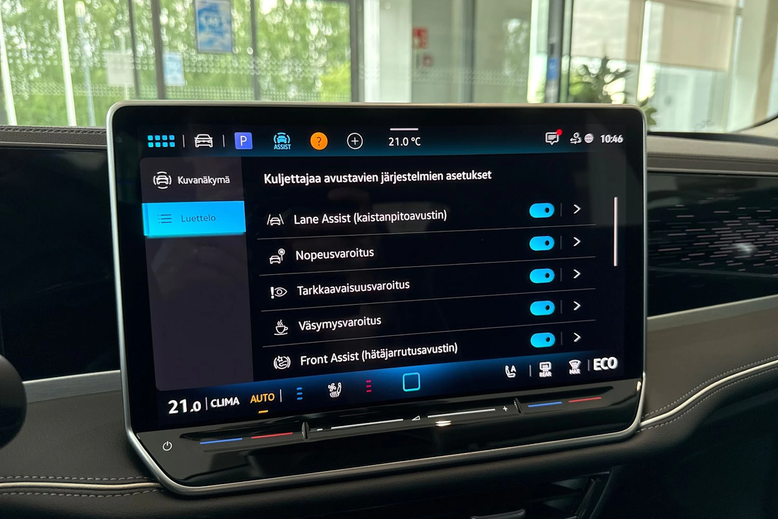 musta Volkswagen Passat 2026 kuva 17.