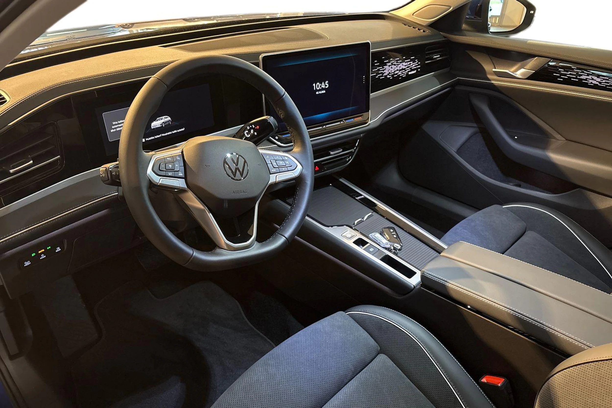 sininen Volkswagen Passat 2026 kuva 6.