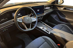 sininen Volkswagen Passat 2026 kuva 6.