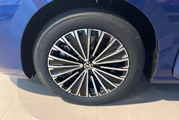 sininen Volkswagen Passat 2026 kuva 10.