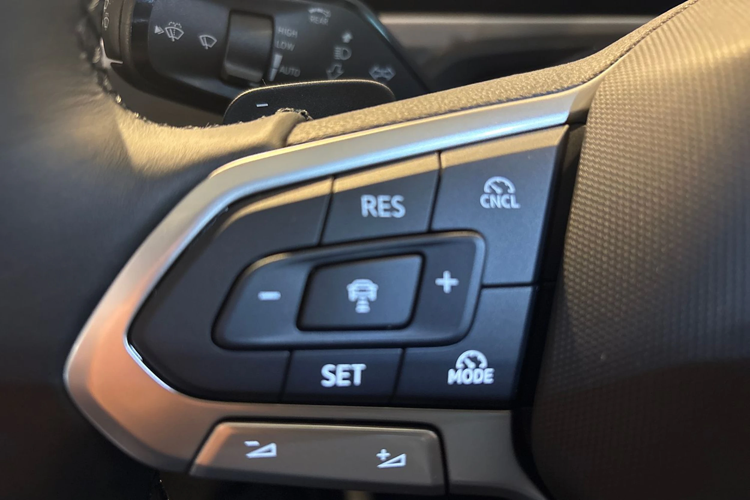 sininen Volkswagen Passat 2026 kuva 15.