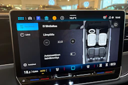 sininen Volkswagen Passat 2026 kuva 18.