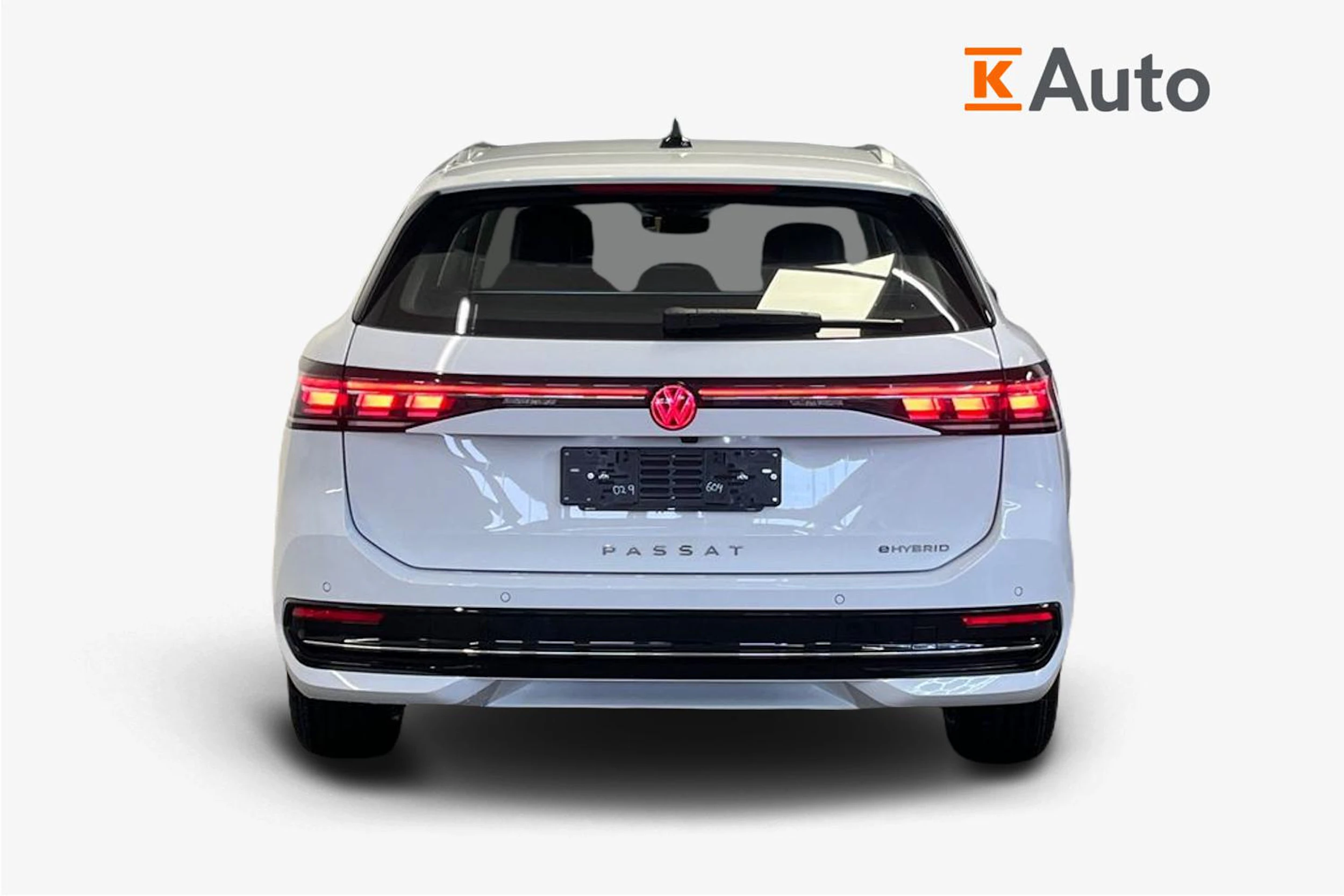 valkoinen Volkswagen Passat 2026 kuva 3.