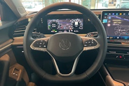 harmaa Volkswagen Passat 2026 kuva 14.