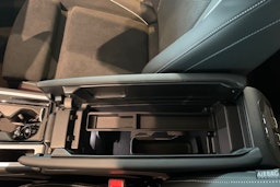 harmaa Volkswagen Passat 2026 kuva 22.