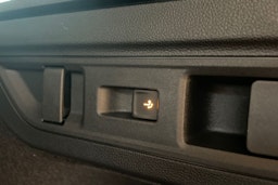 harmaa Volkswagen Passat 2026 kuva 27.