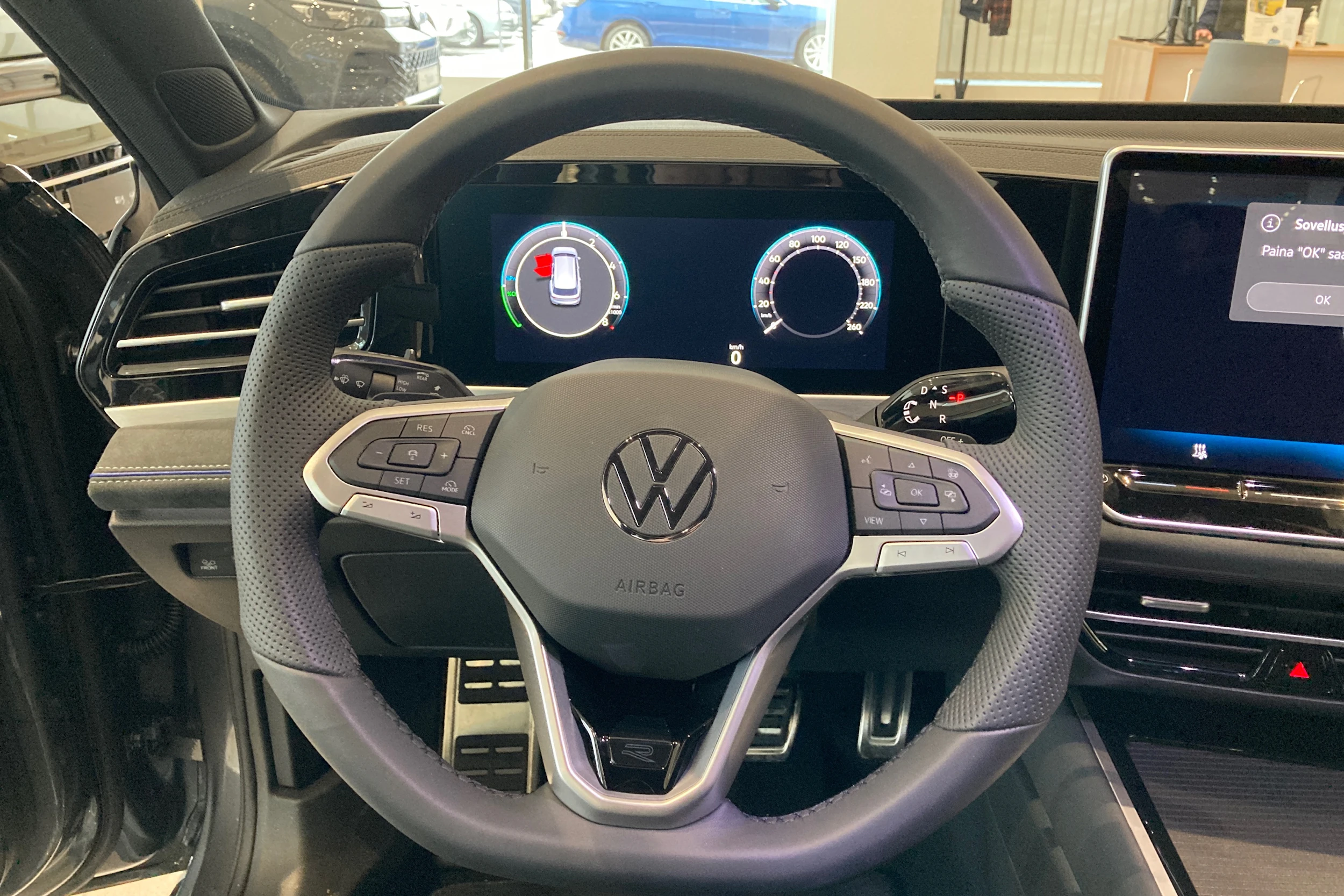 harmaa Volkswagen Passat 2026 kuva 14.