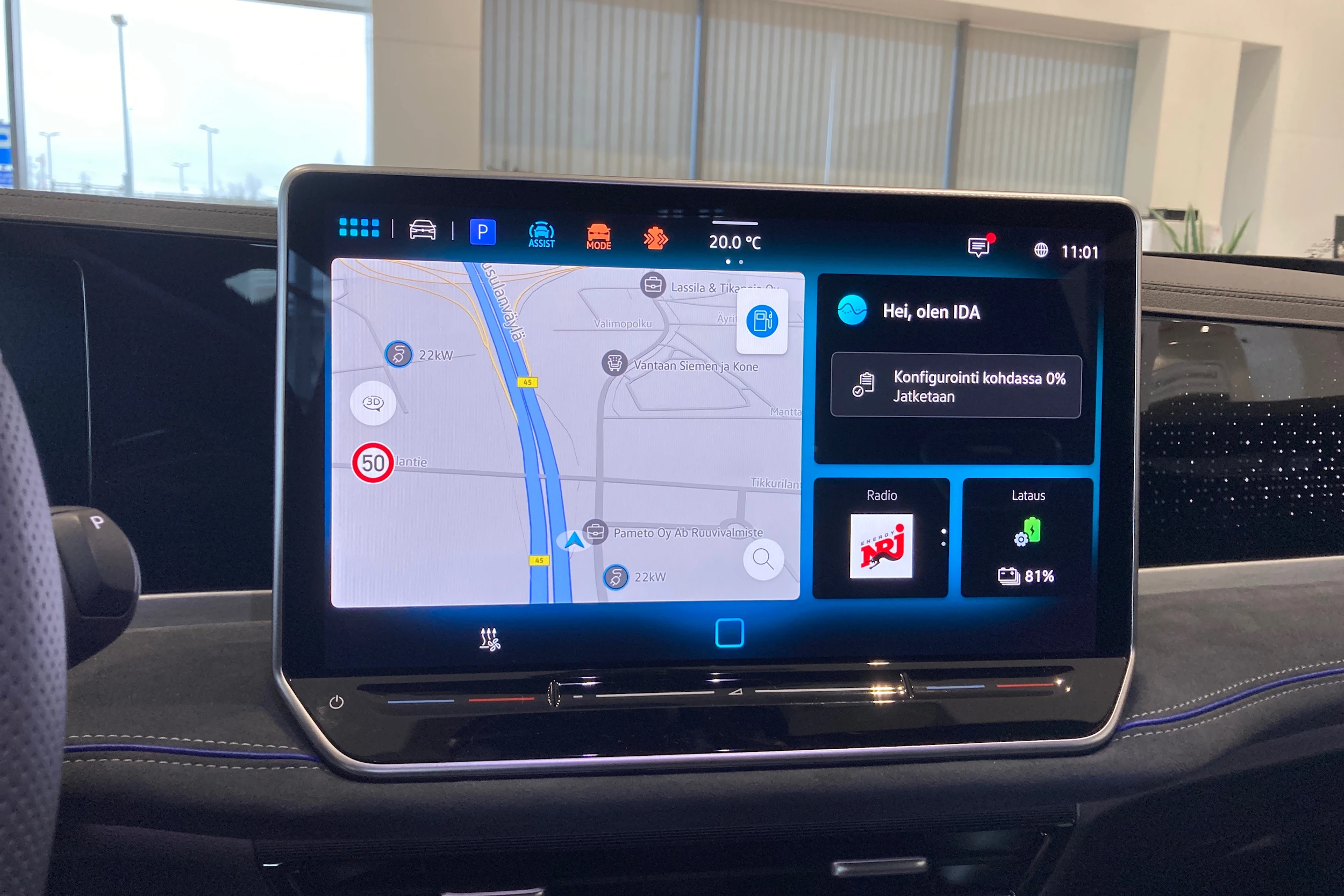 harmaa Volkswagen Passat 2026 kuva 15.