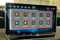 harmaa Volkswagen Passat 2026 kuva 17.