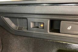 harmaa Volkswagen Passat 2026 kuva 21.