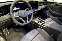 valkoinen Volkswagen Passat 2026 kuva 6.