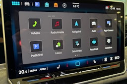 valkoinen Volkswagen Passat 2026 kuva 13.