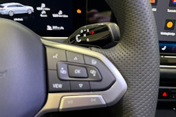 valkoinen Volkswagen Passat 2026 kuva 16.