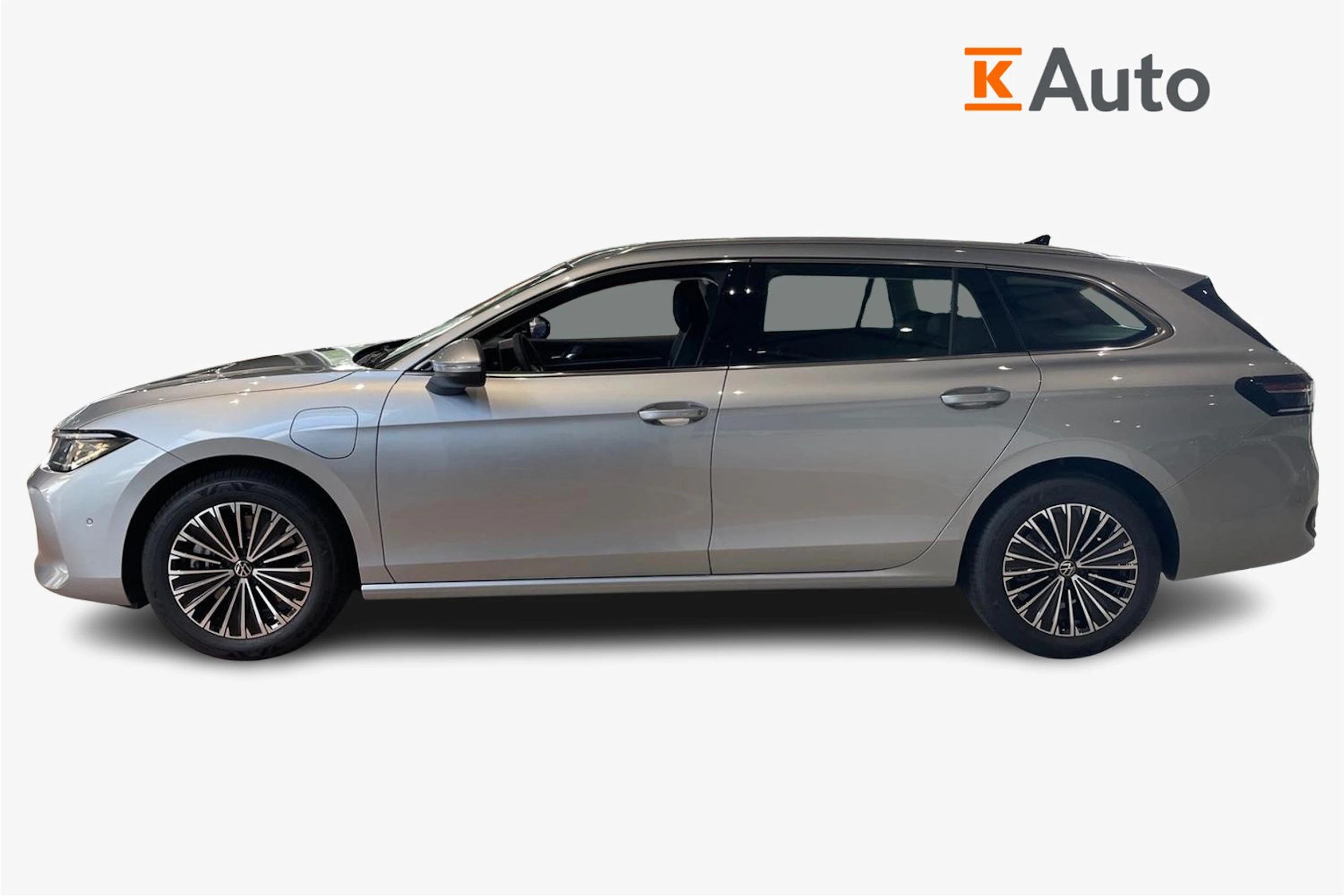 harmaa Volkswagen Passat 2026 kuva 5.