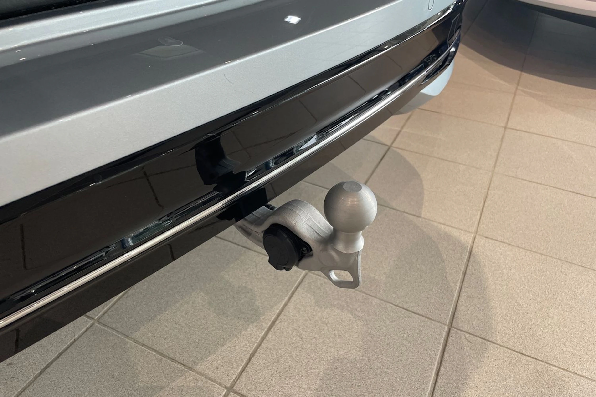 harmaa Volkswagen Passat 2026 kuva 16.