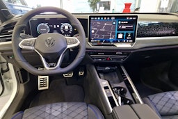 valkoinen Volkswagen Passat 2026 kuva 7.