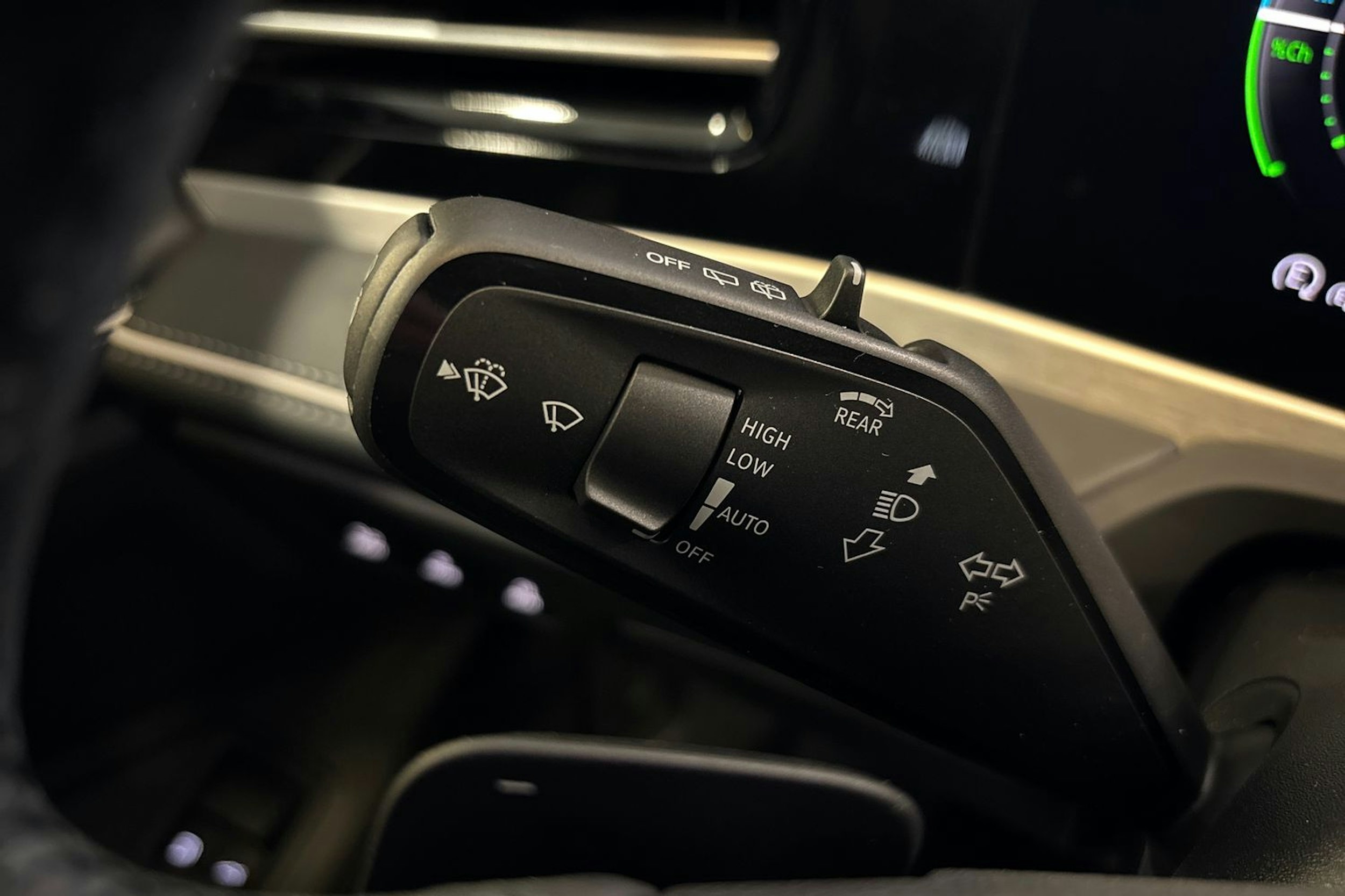 valkoinen Volkswagen Passat 2026 kuva 13.