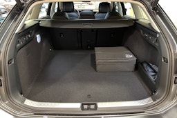 met. harmaa Volkswagen Passat 2026 kuva 20.