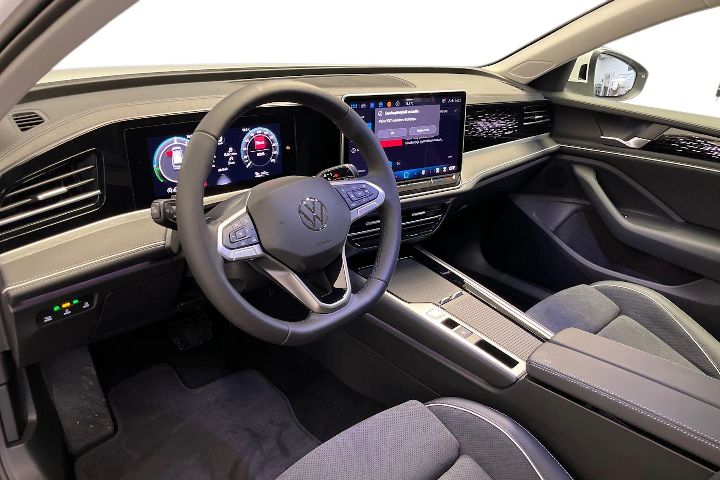 valkoinen Volkswagen Passat 2026 kuva 6.