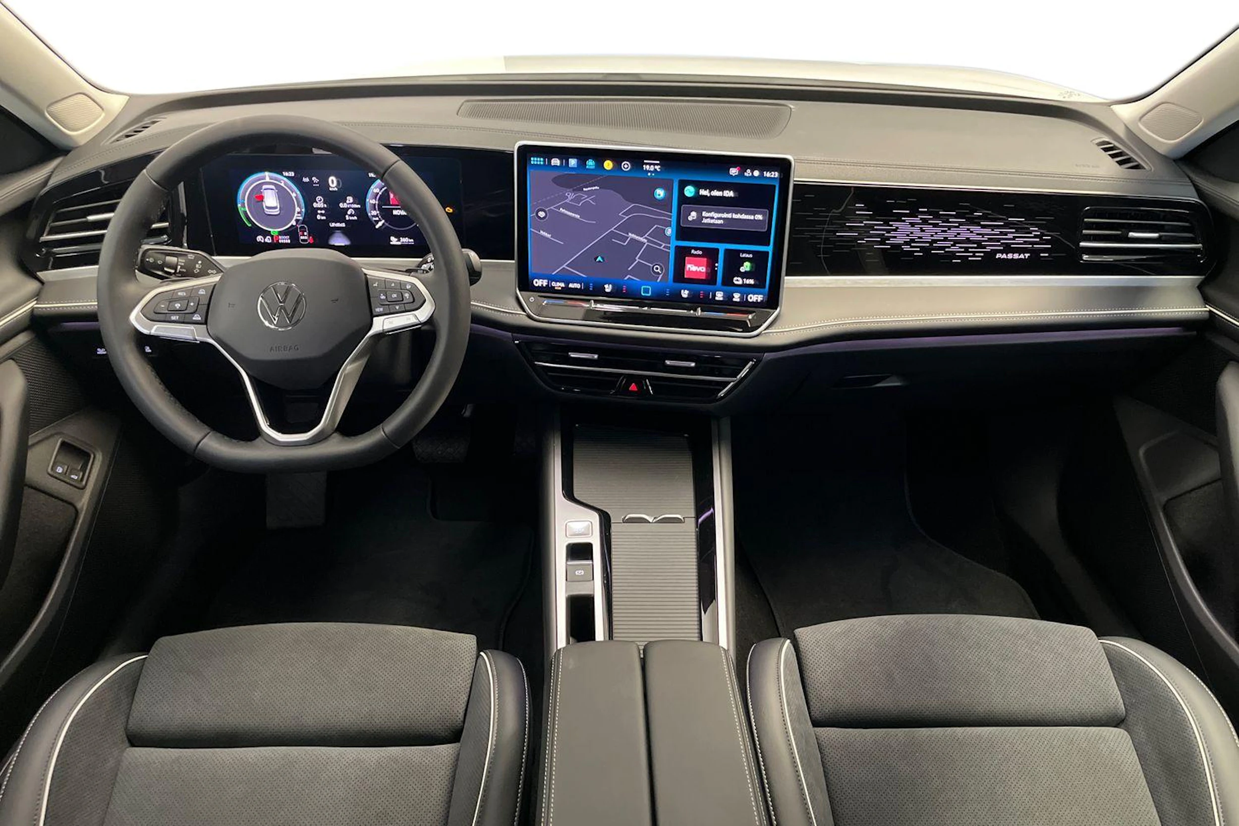 valkoinen Volkswagen Passat 2026 kuva 7.