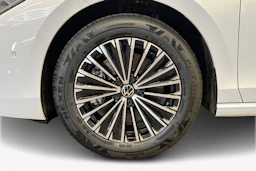 valkoinen Volkswagen Passat 2026 kuva 9.
