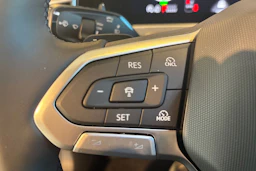 valkoinen Volkswagen Passat 2026 kuva 12.