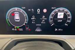 valkoinen Volkswagen Passat 2026 kuva 19.
