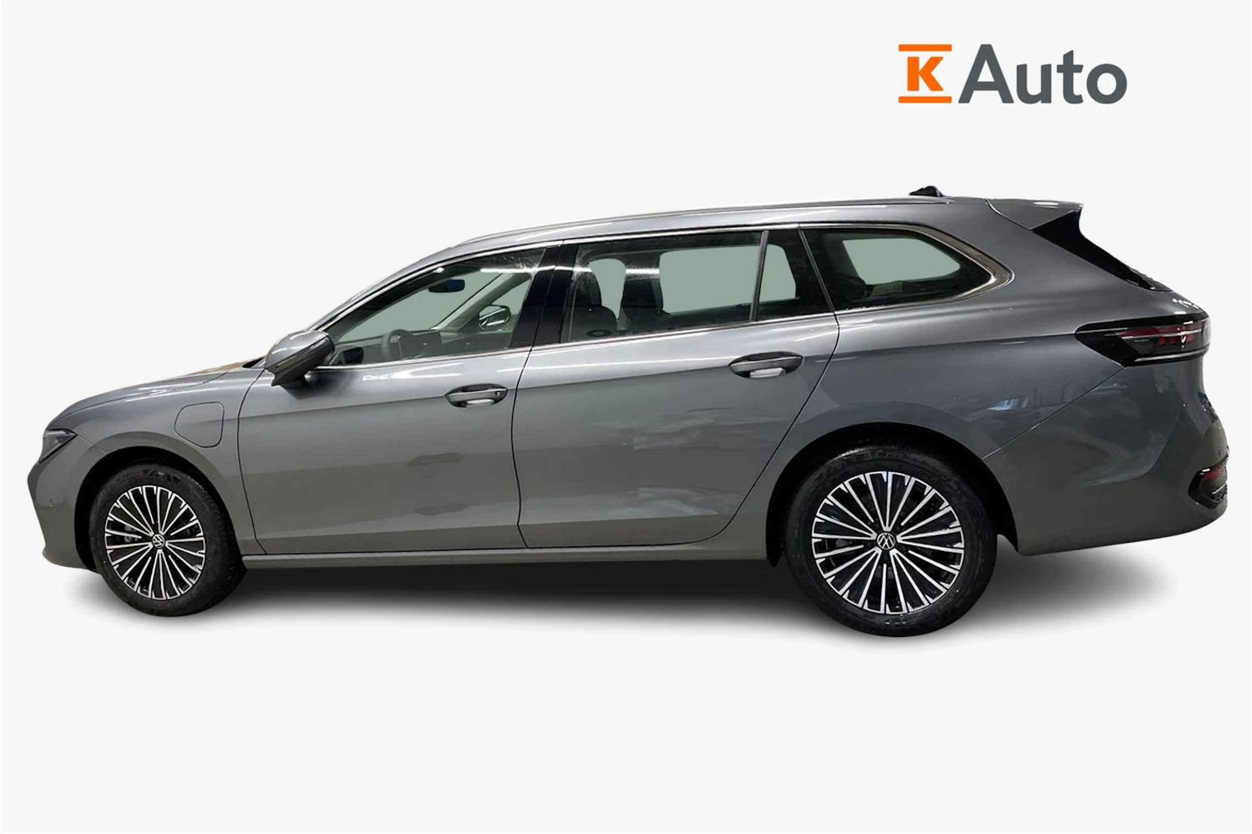 harmaa Volkswagen Passat 2026 kuva 5.