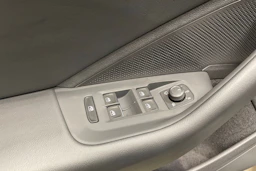 harmaa Volkswagen Passat 2026 kuva 13.