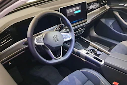 musta Volkswagen Passat 2026 kuva 6.