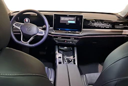 musta Volkswagen Passat 2026 kuva 7.