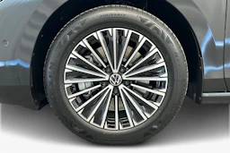 musta Volkswagen Passat 2026 kuva 9.