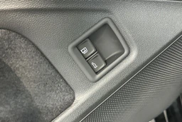 musta Volkswagen Passat 2026 kuva 15.