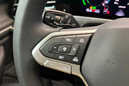musta Volkswagen Passat 2026 kuva 21.