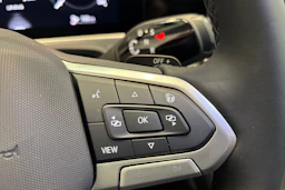 harmaa Volkswagen Passat 2026 kuva 22.