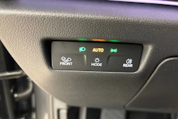 harmaa Volkswagen Passat 2026 kuva 32.