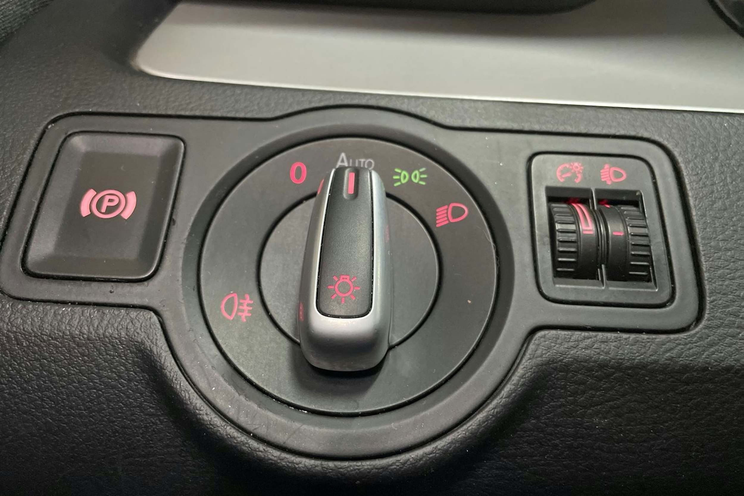 Harmaa Volkswagen PASSAT CC 2009 kuva 22.