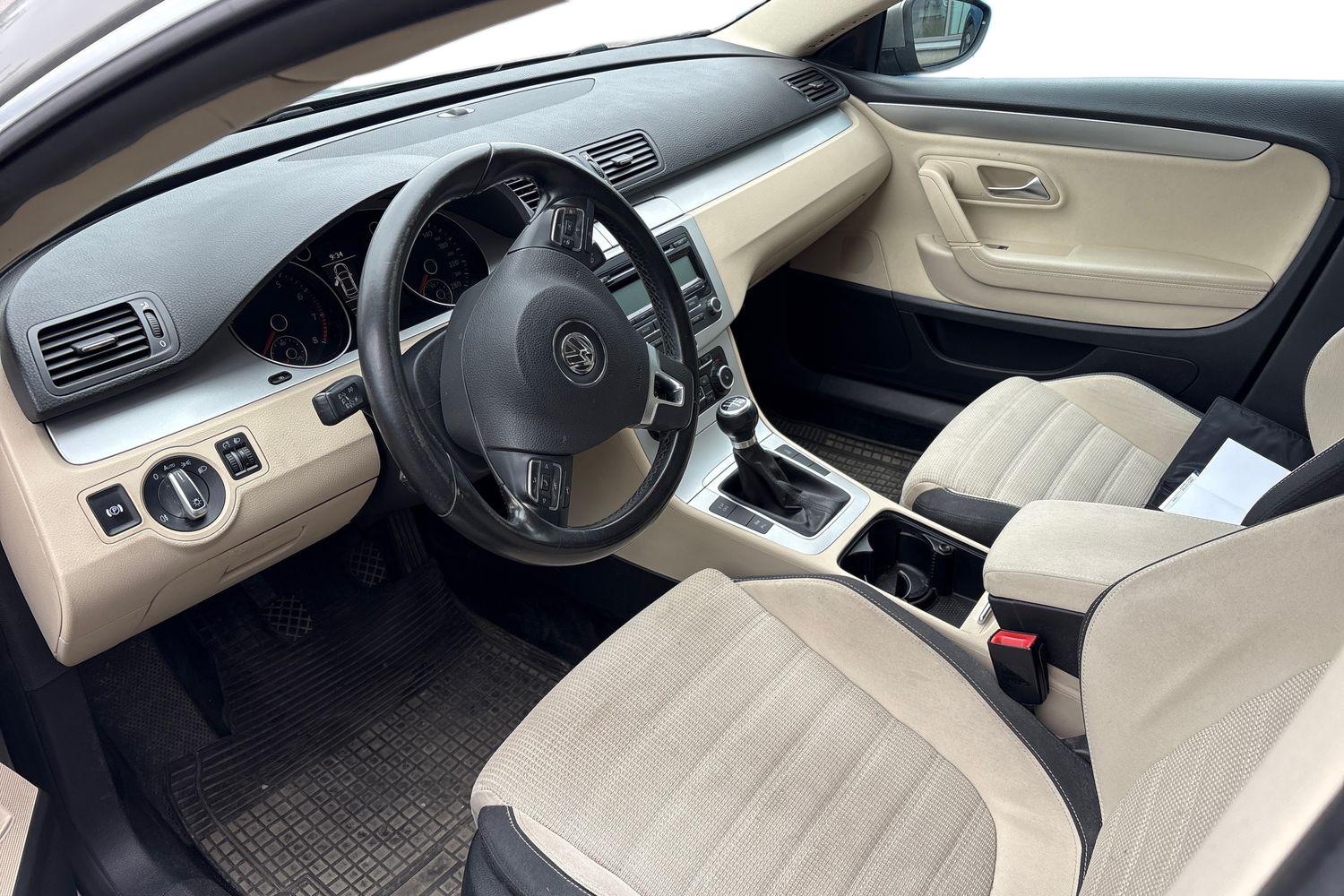 Volkswagen Passat CC 2011, kuva 3/27