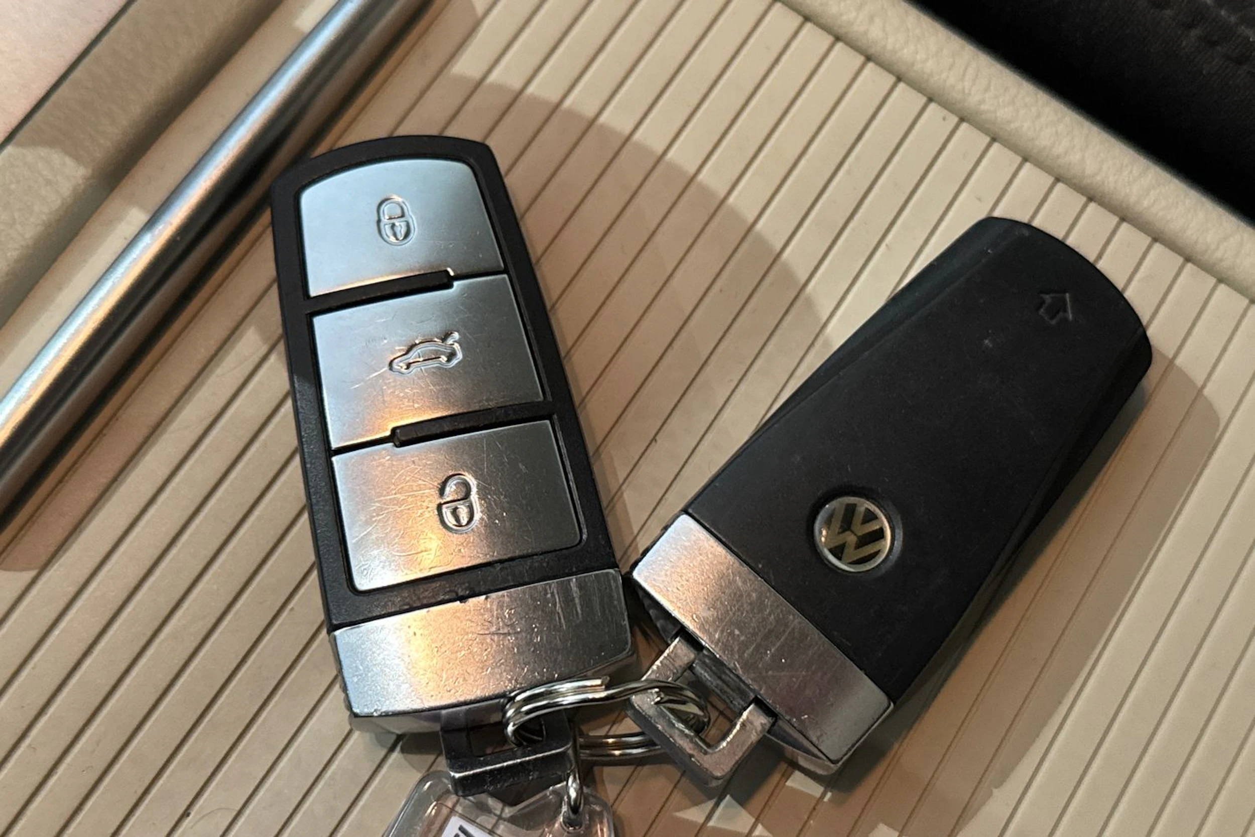 ruskea (beige) Volkswagen Passat CC 2011 kuva 23.