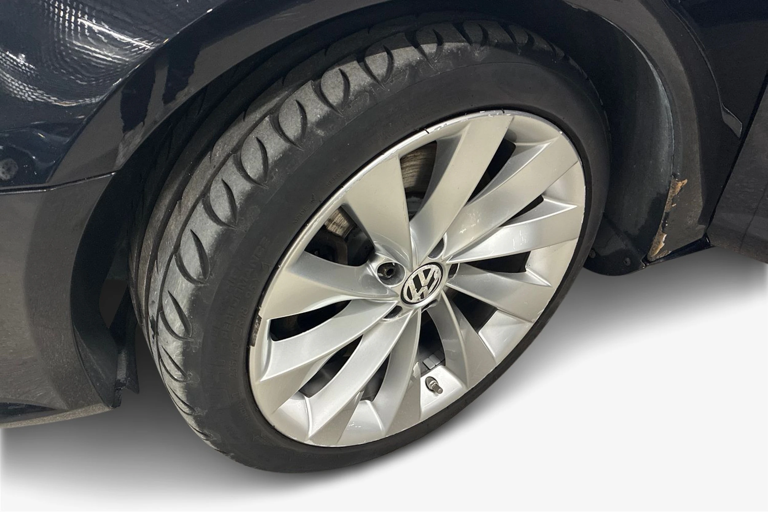 musta Volkswagen Passat CC 2011 kuva 9.